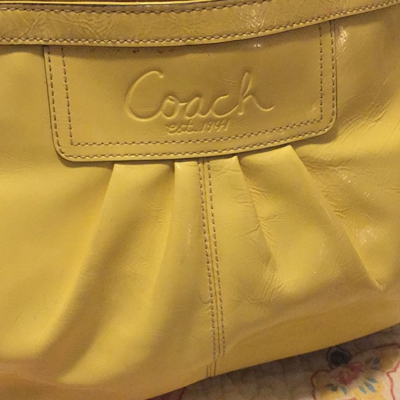 SOLD Coach Light Yellow Purse - Picture 2 of 8